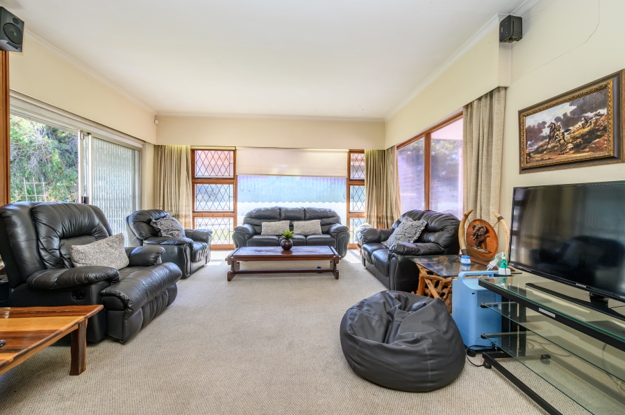 4 Bedroom Property for Sale in Summerstrand Eastern Cape
